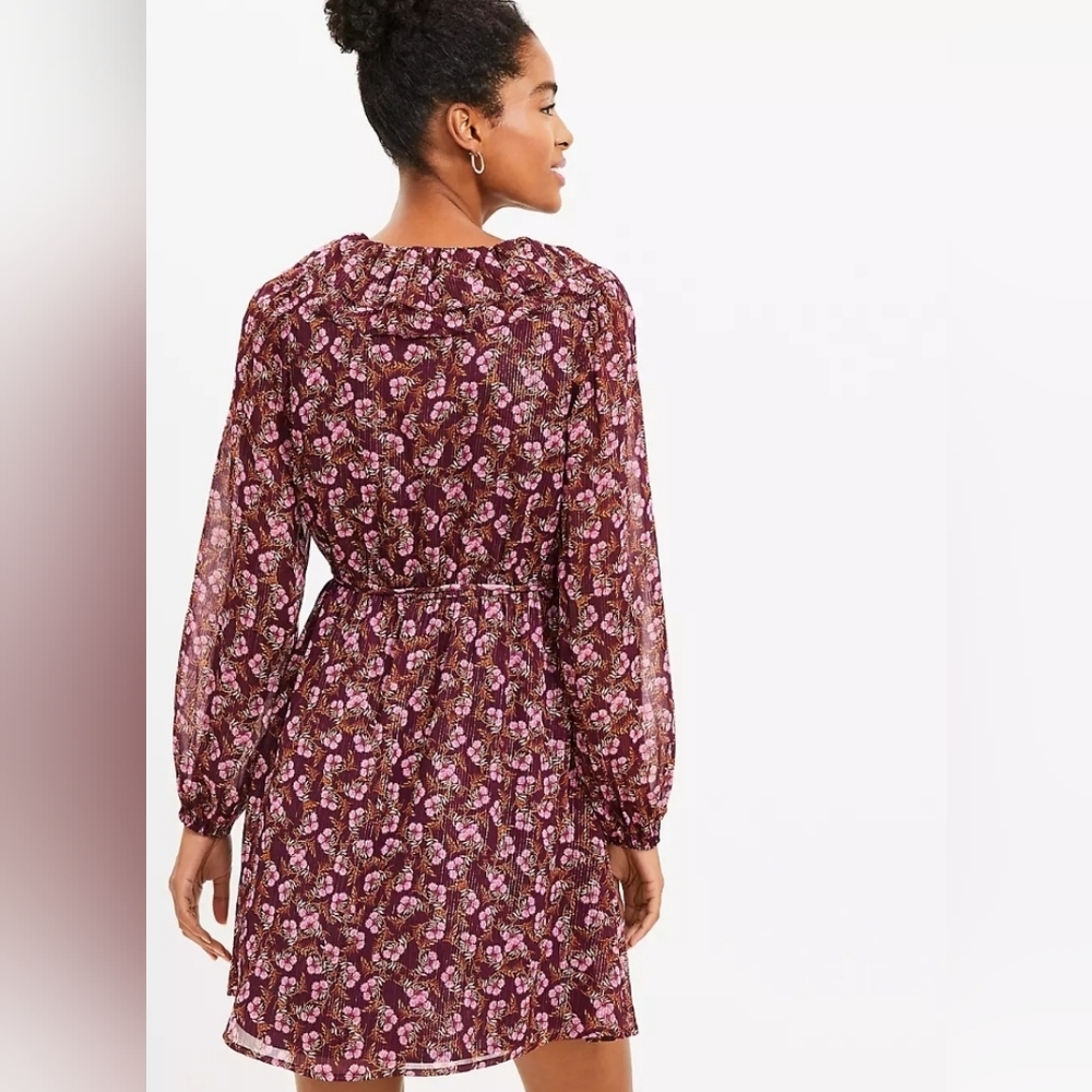Loft Floral Long Sleeve Dress V Neck Size Medium - Picture 2 of 7